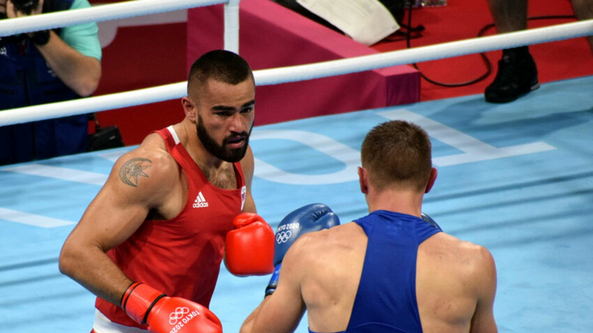 Ato Plodziicki-Foagali in the ring: Credit Jeremy Dodson