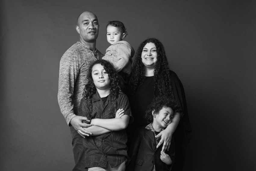 Vea & her husband Jerry with their 3 children. Photo credit: Vinesh Kumaran