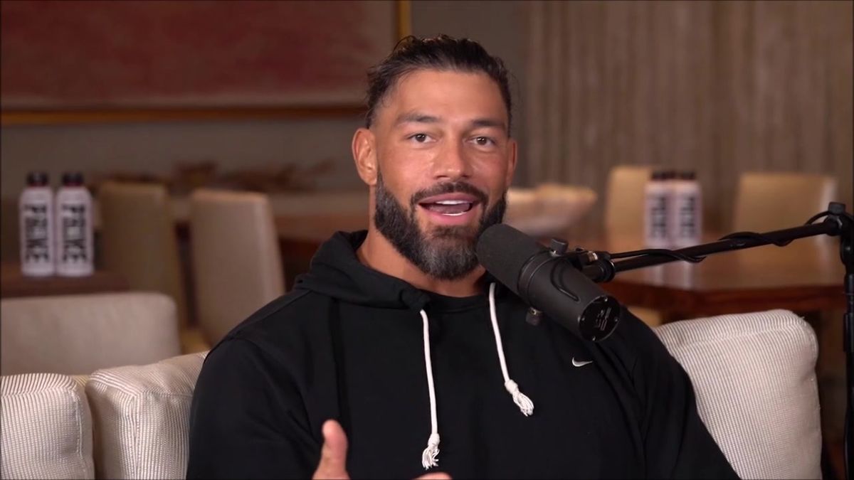 Roman Reigns Embarrasses Logan Paul, Reveals John Cena Beef & Fighting ...