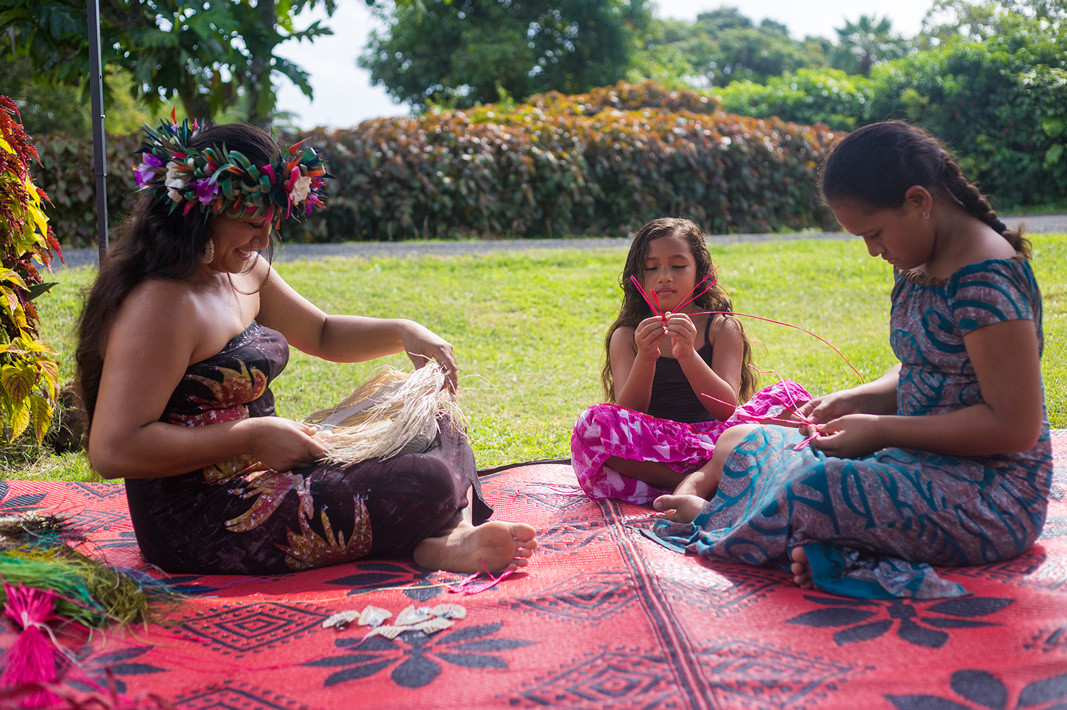 NANAVE TAIME - Weaver & Jewellery Designer — thecoconet.tv - The world ...