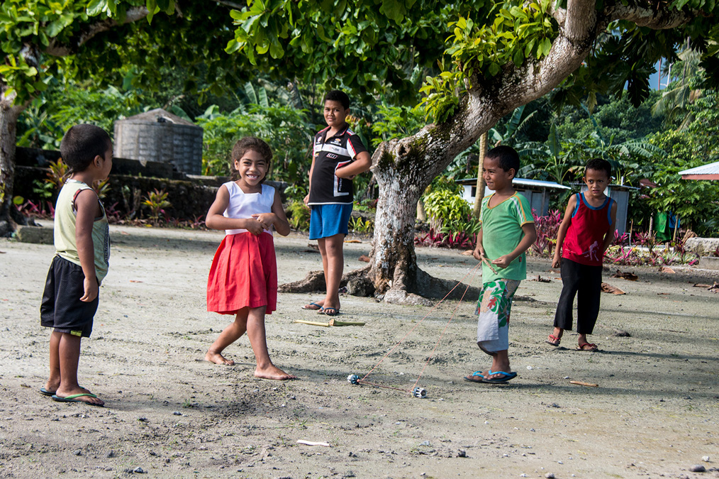 CHILDREN OF SAMOA — Coconet